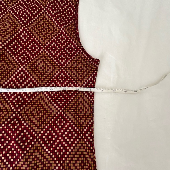 Vintage Geometric Patterned Sleeveless Top - Picture 5 of 6